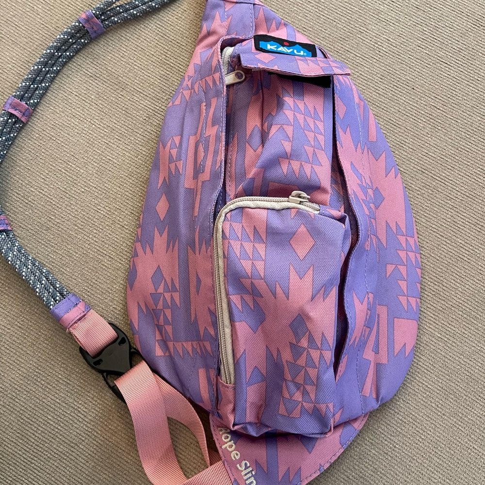 Kavu Geometric Pink and Purple Sling Bag